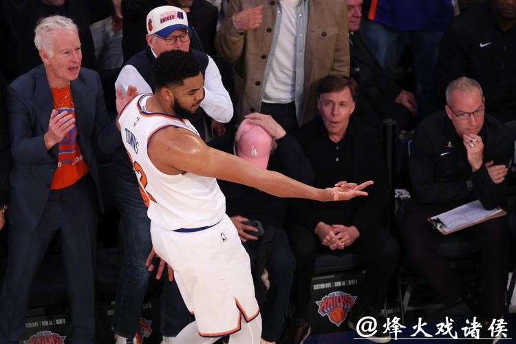 唐斯27+13尼克斯擒猛龙止3连败 步行者胜公牛