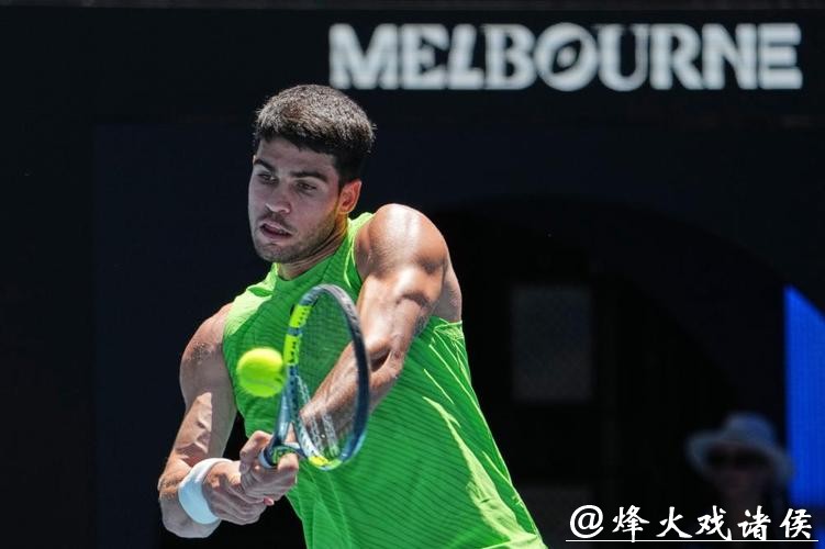 阿尔卡拉斯3-0战胜汉夫曼 晋级澳网男单第三轮